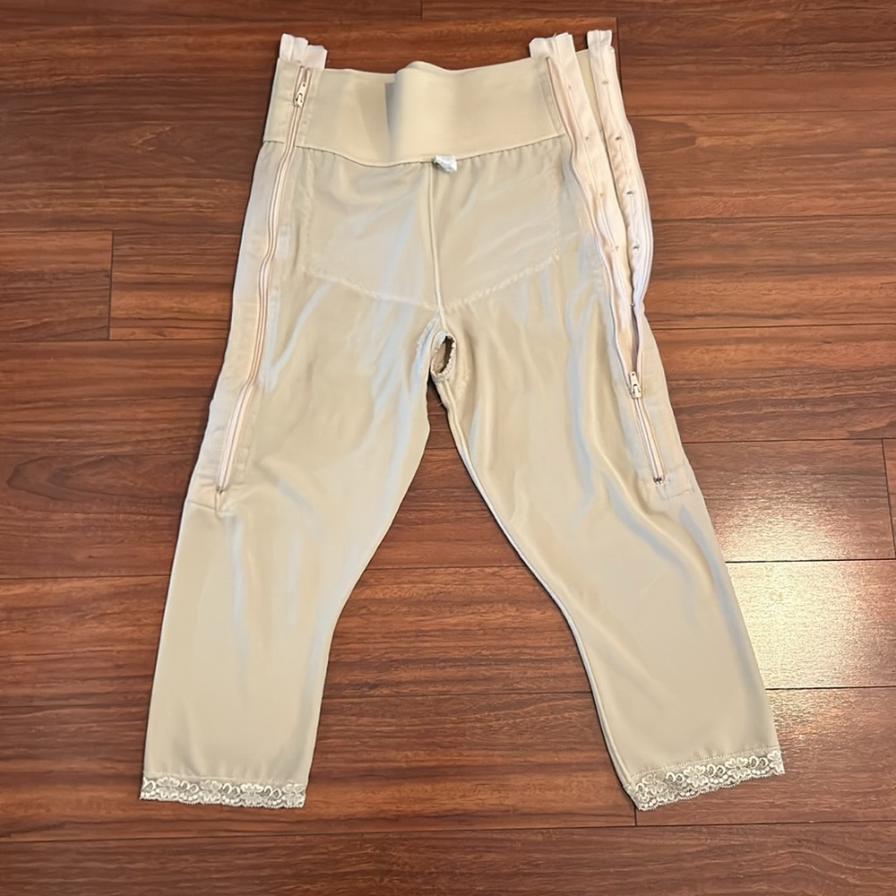 Caromed compression garment